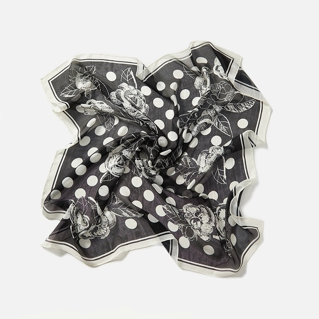 Custom Polka DOT Classic Black And White Design Silk Printed Silk Scarf