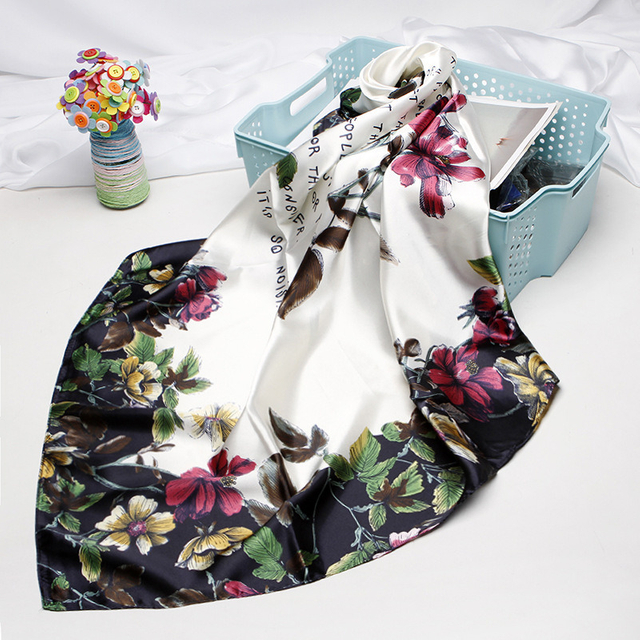 Beach Breathable Sunscreen Ladies Silk Scarf